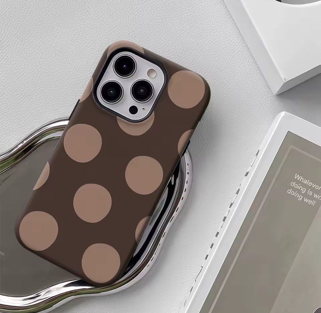 Brown Background with Dots IPhone17 Must-Haves Phone Case for IPhone