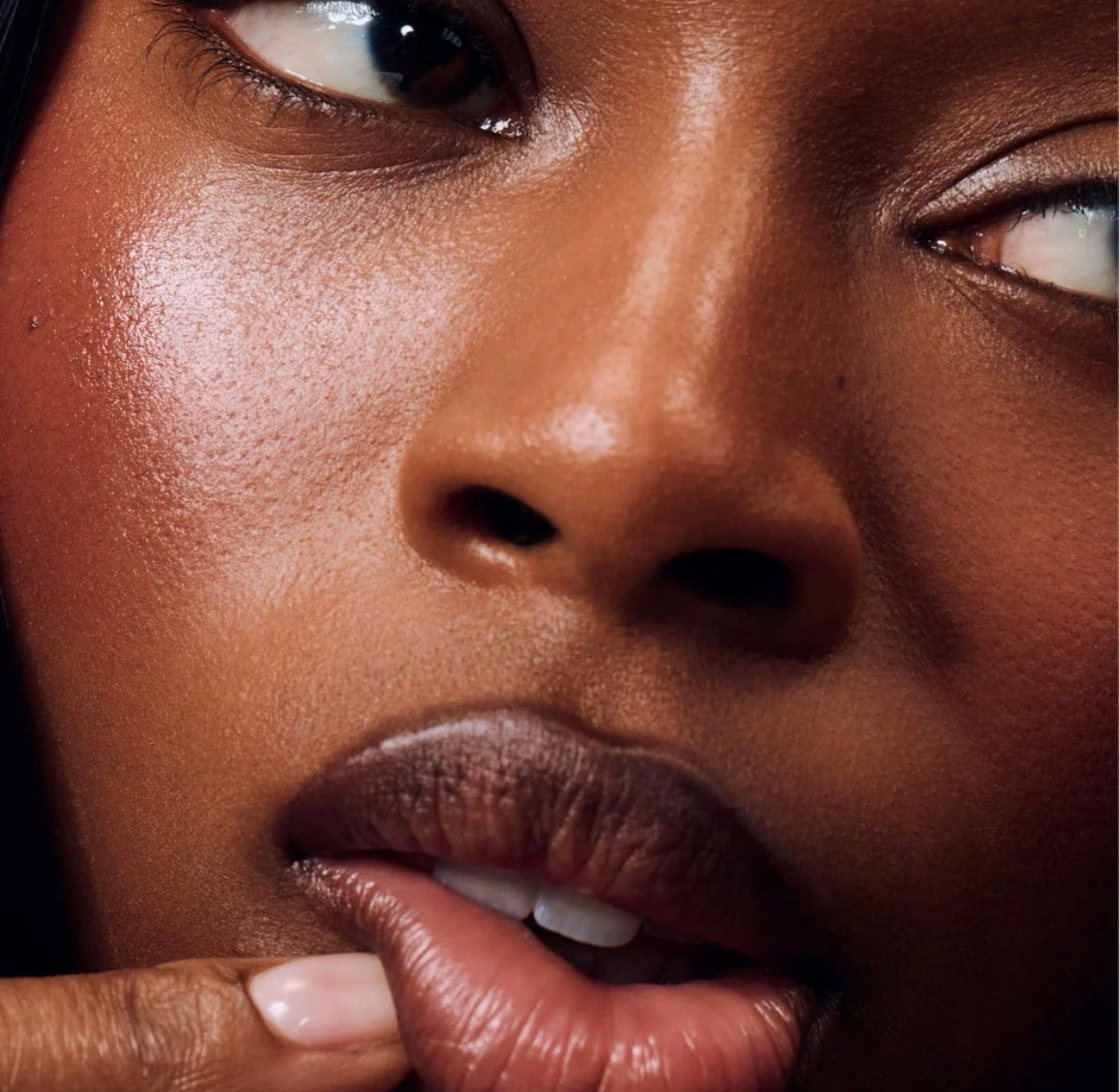 rhode peptide lip shape move