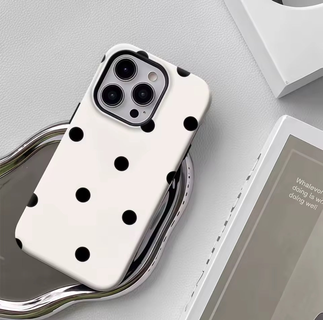 Irregular Black Polka Dots IPhone17 Must-Haves