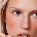Rhode Pocket Blush Freckle - Bâton de fard à joues crème
